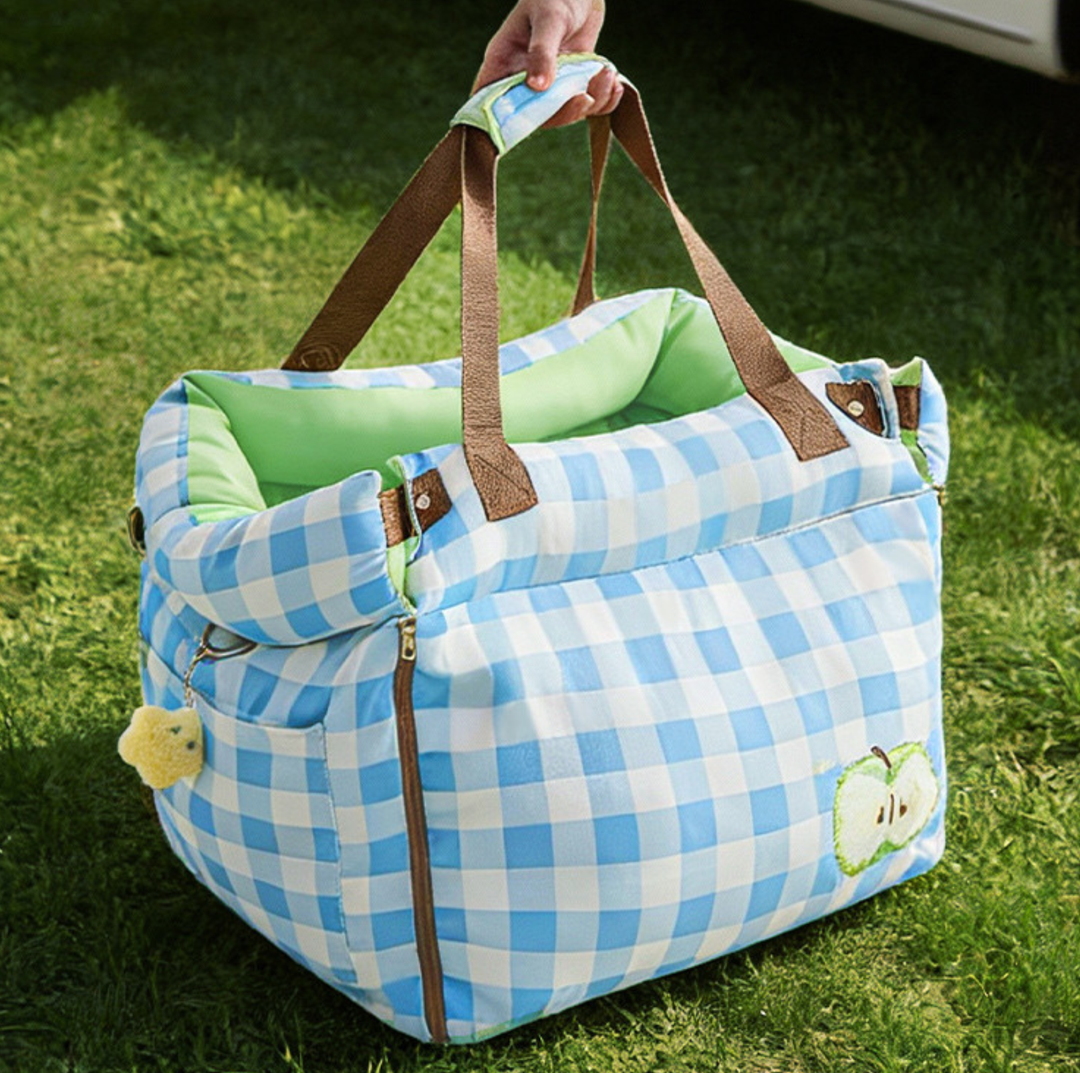Water-Resistant Convertible Pet Car Seat and Bed with Safety Clip