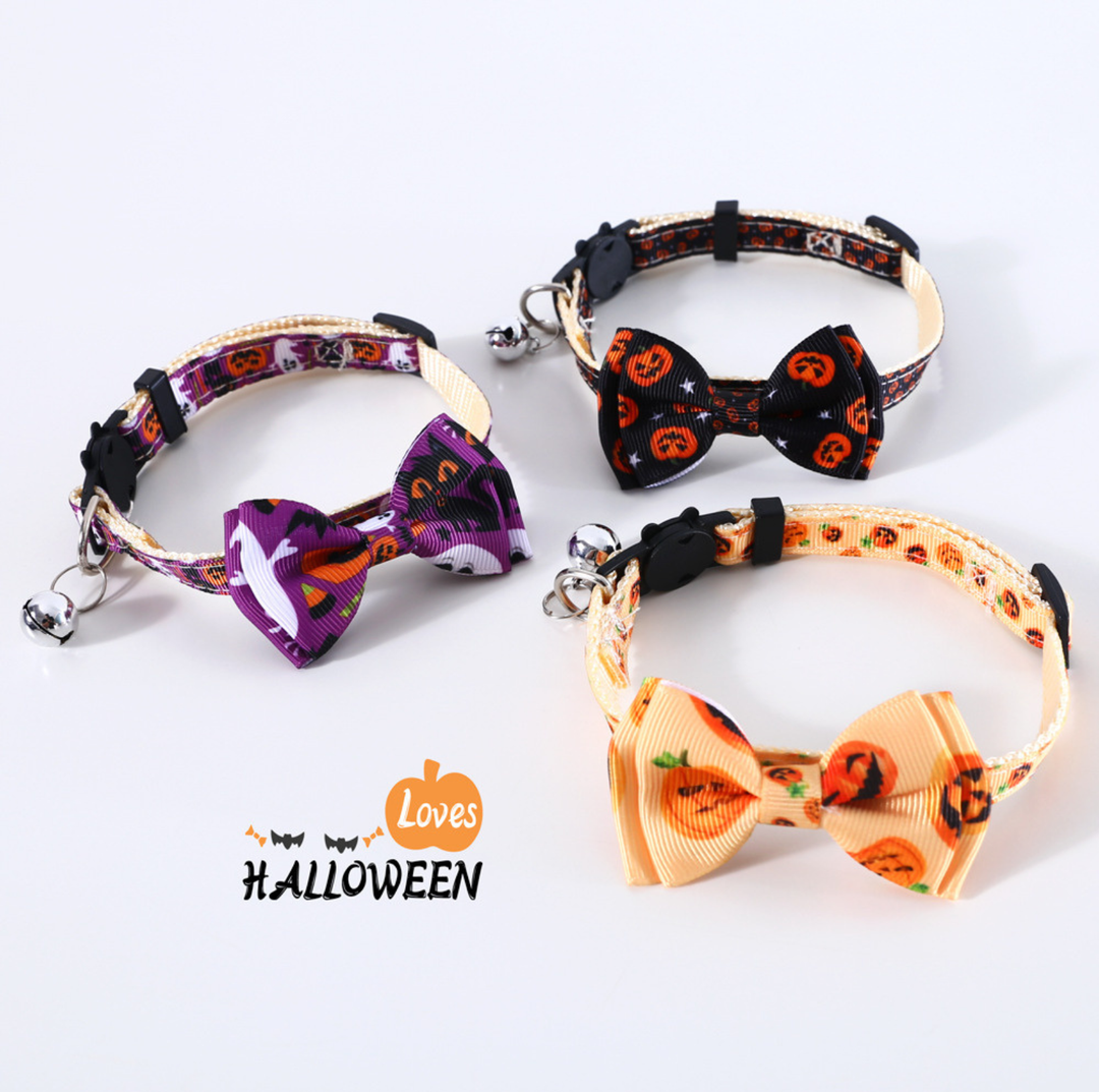 Halloween Bow Tie Cat &amp; Dog Collar – Pumpkin Print with Bell (Adjustable Breakaway Design)