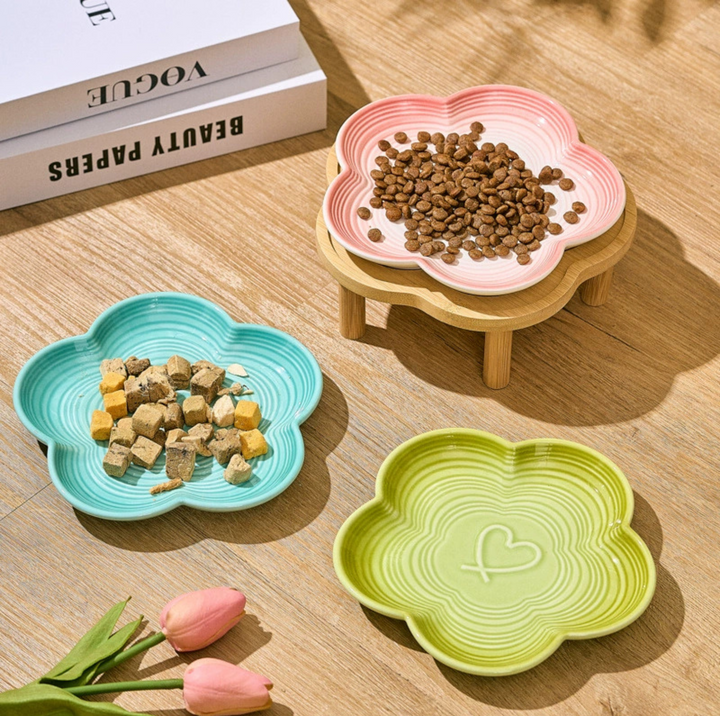 Plum Blossom-Shaped Ceramic Pet Bowl