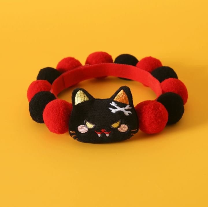 Halloween Plush Ball Collar for Cats and Small Dogs – Soft Cotton Design in Pumpkin, Ghost &amp; Black Cat Styles