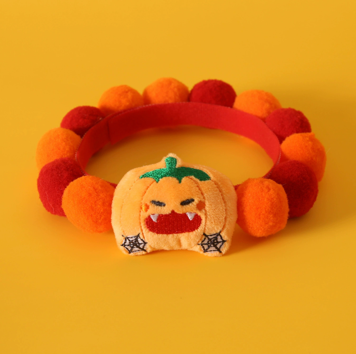 Halloween Plush Ball Collar for Cats and Small Dogs – Soft Cotton Design in Pumpkin, Ghost &amp; Black Cat Styles