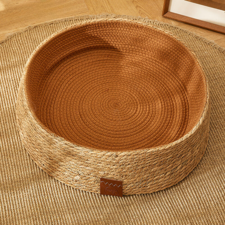 Hand-woven rattan cat scratching bed