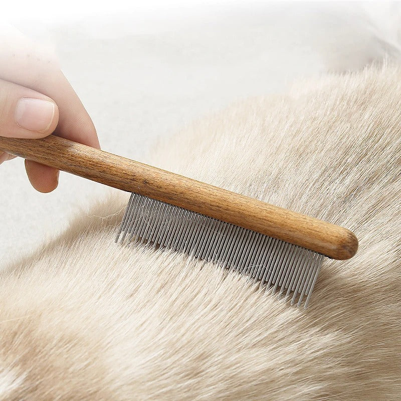 Premium Cat Comb: Stainless Steel Grooming for a Healthy Coat